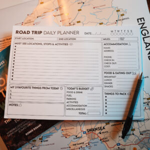 ROAD TRIP DAILY PLANNER A4 JOURNAL